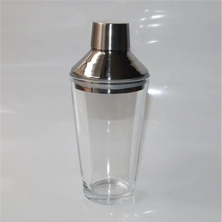 Pohárový šejker na nápoje