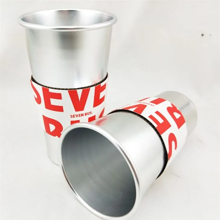 Retro hliníkové poháre