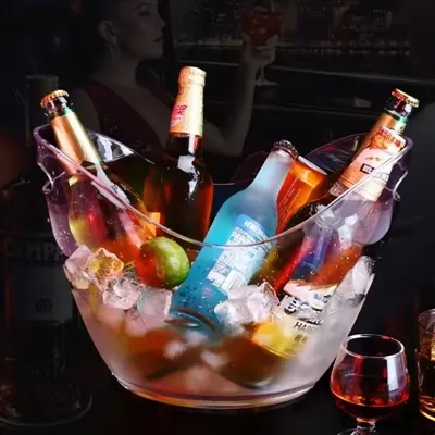 Koľko fliaš sa zmestí do plastového vedra na ľad?